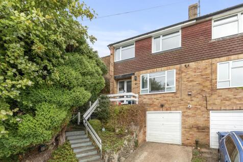 24 Arundel Road, HP12 4NE-15.jpg