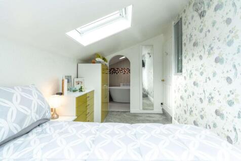 Bedroom 1 (Double with Ensuite)