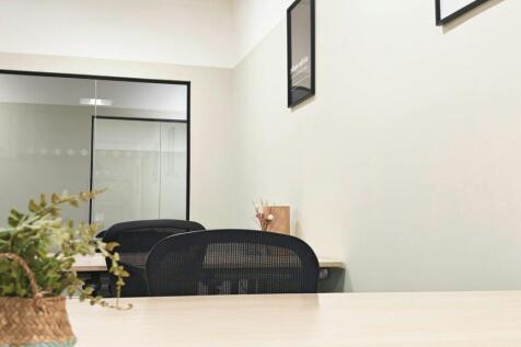 Serviced Office to rent Image 6