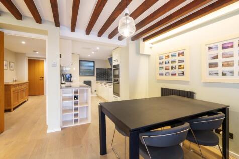 Aberdeen Wharf 1 ...