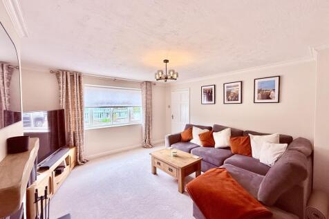 Granby Drive, Bottesford, Nottingham photo 3
