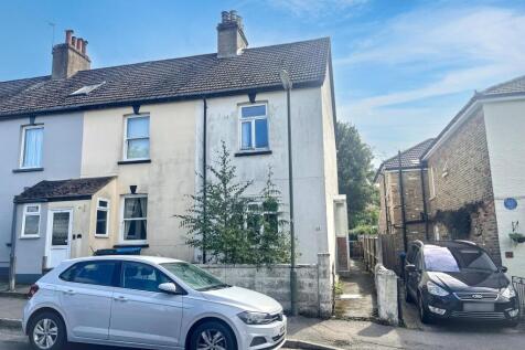 19 Park Road, Caterham CR3 5TB