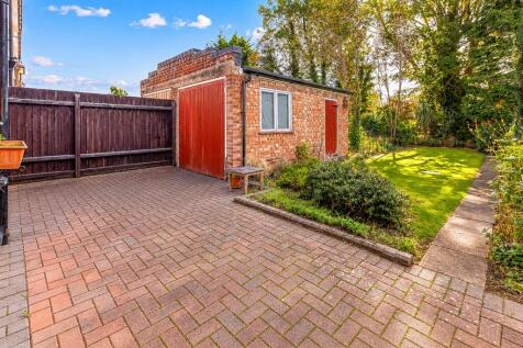 Garage and Rear Garden