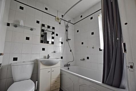 Gloucester Crescent, Delapre photo 4