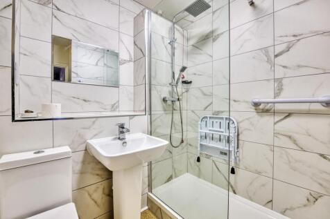 10-8 Medway House Ou