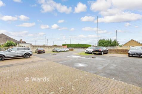 Driveway/Parking