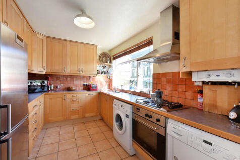 8 Skipworth Road ...