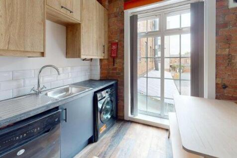 braunstone-gate-le3-5lg-995761