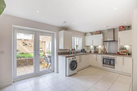 Sir Bernard Lovell Road, Malmesbury, SN16 photo 4