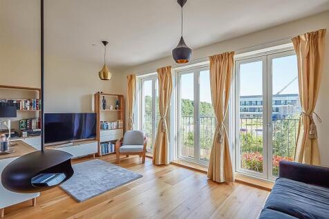 Living room 2.jpg