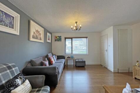 New Wood Close 12 - Lounge  Front.jpg