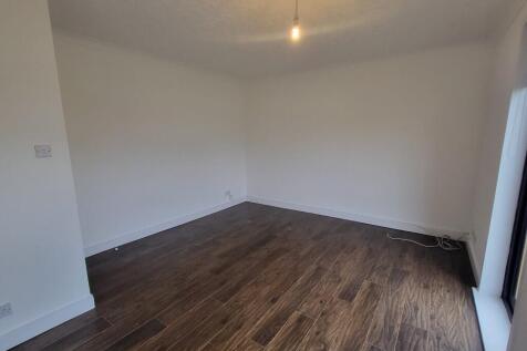 Beechgrove Avenue, Glasgow, G71 photo 5