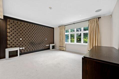 RQTEC - Flat 3, Broomfield Court, 2 Beaumont Close