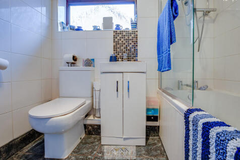 Bathroom 1.2