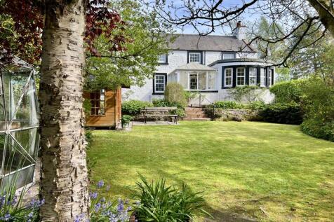 Kirkmulloch, 1 Wayside, Dalry - Williamson and Hen