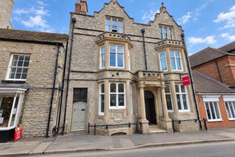 64a High Street 1