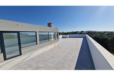 Luxury Penthouse with Terrace and Views of Tavira