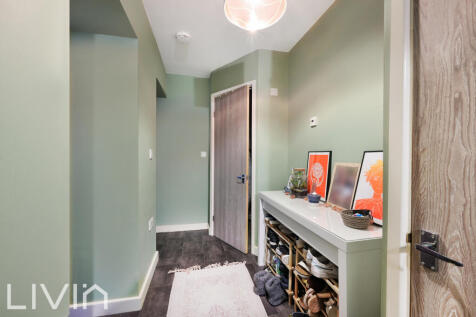 WHITEHORSE LANE, 235 (9 FROM 14)-3