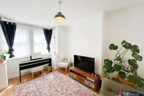 Living Room.jpg