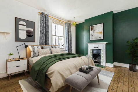 Bedroom 1 - Angle...