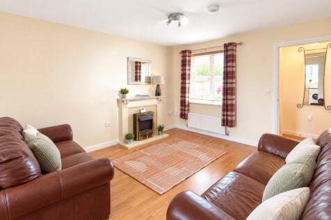 Inverewe Place, Dunfermline, KY11 photo 3