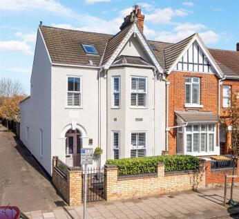 260406 - 46 Castle Road, Bedford - 02.jpg