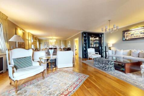 Flat for sale in Battersea  Waterside Point by Bar