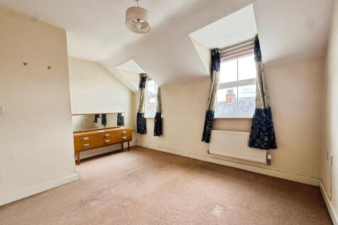 28 Lathkill Street, Market Harborough, LE16 9EY