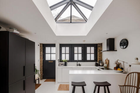 321768 - 2a Rudloe Road-26.jpeg