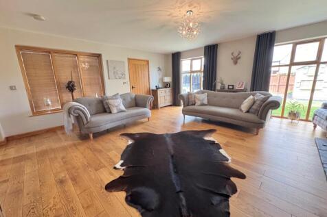 f5ff9a20-6095-46ea-9585-6d3f6e2c1093