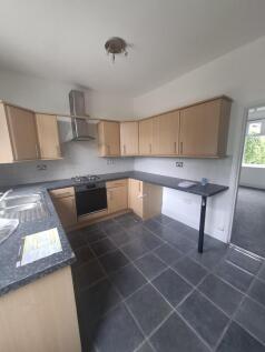 Kings Road, Ashton-Under-Lyne, OL6 photo 4