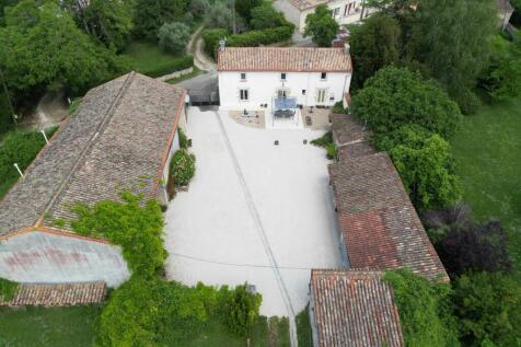Property Image 38