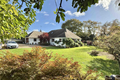 5 bedroom detached family home