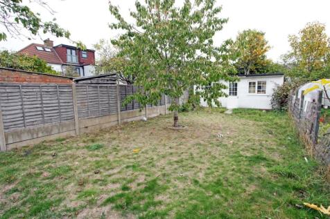 IMG_6507 garden shed.jpg