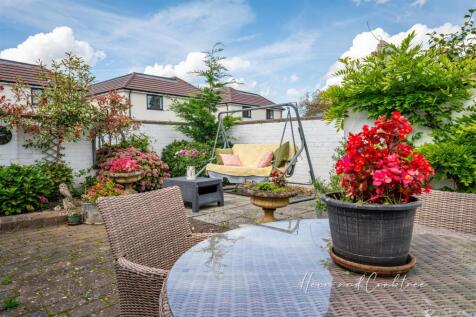 Wellfield Court, Marshfield, HernCrabtree (33).jpg