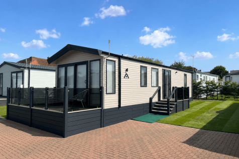2 bedroom Property for sale