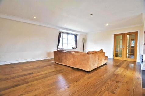 Abbey Mews, Isleworth photo 3
