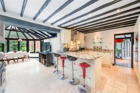 APPLE TREE COTTAGE  (3).jpg
