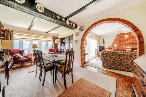 Dining Room into Lounge