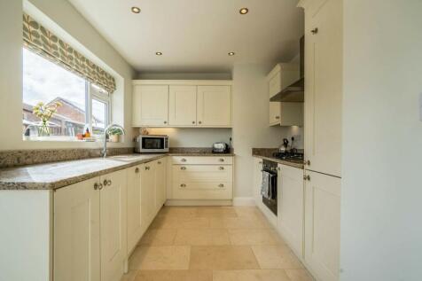 KITCHEN2.jpg