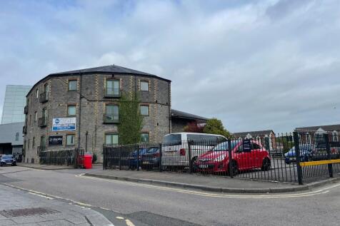 External + car park