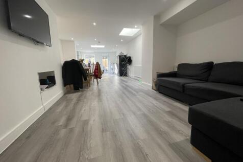 Coburn Street, Cathays photo 3