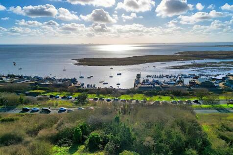 1766164242409_eas...