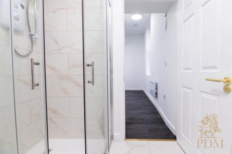 Bank Apartments Peveril St Nottingham NG7 4AH