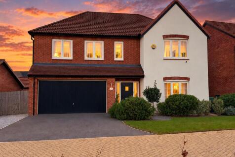Front Aspect (Dusk)