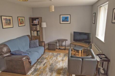 Polperro Place 5 - Lounge 1.jpg
