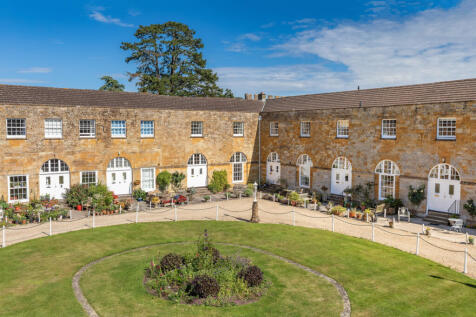 10 Brettingham Court