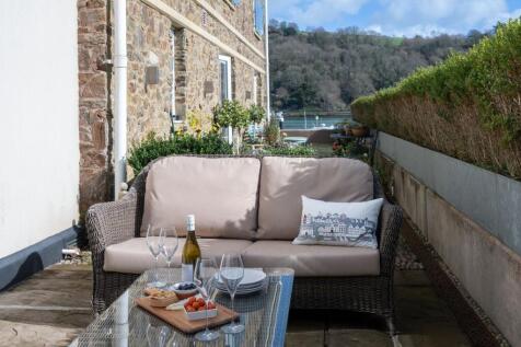 Private Terrace_3 Dart Marina, Dartmouth