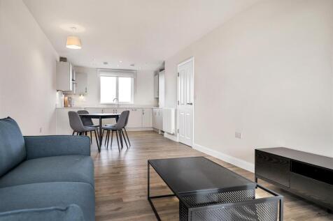 Osprey Drive, Trumpington, Cambridge photo 2