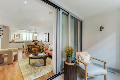 99285_Lumen-52-Beachy-Road (16)ENH_low.jpg